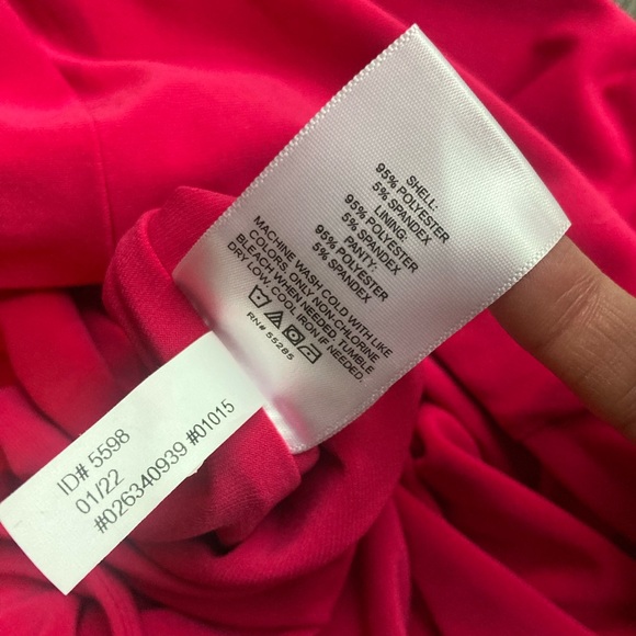 EXPRESS Bodysuit - Picture 5 of 8